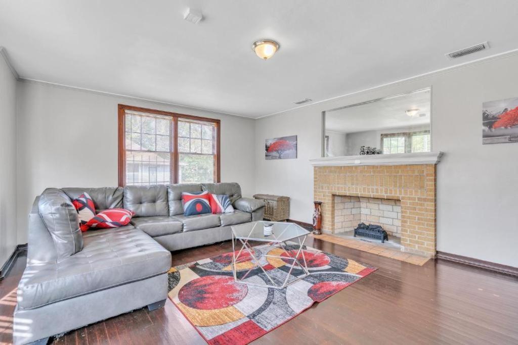 Comfy Pet Friendly Home In Jacksonville Mins To Downtown'S Eksteriør billede