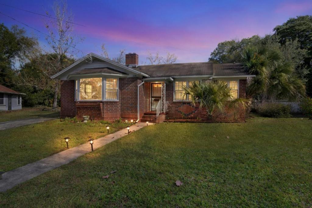 Comfy Pet Friendly Home In Jacksonville Mins To Downtown'S Eksteriør billede